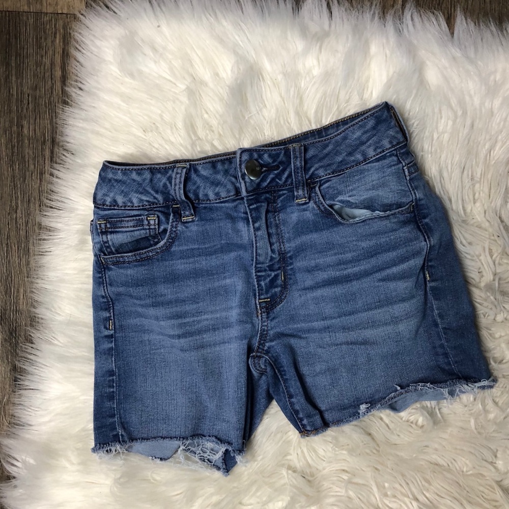 American Eagle raw hem high rise shortie size 0
